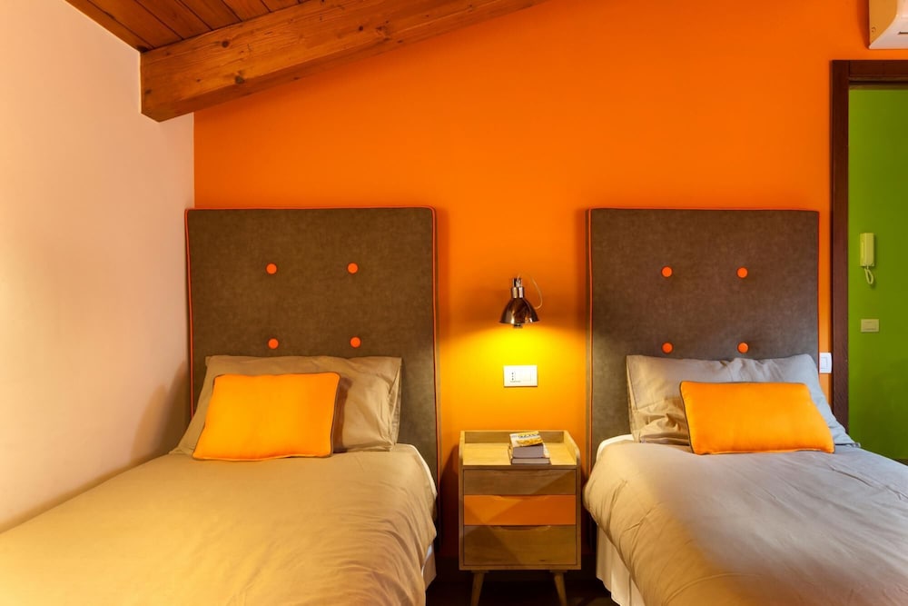 Appartamento Domus Felix — 4-Star Luxury Hotel in Sorrento, Italy