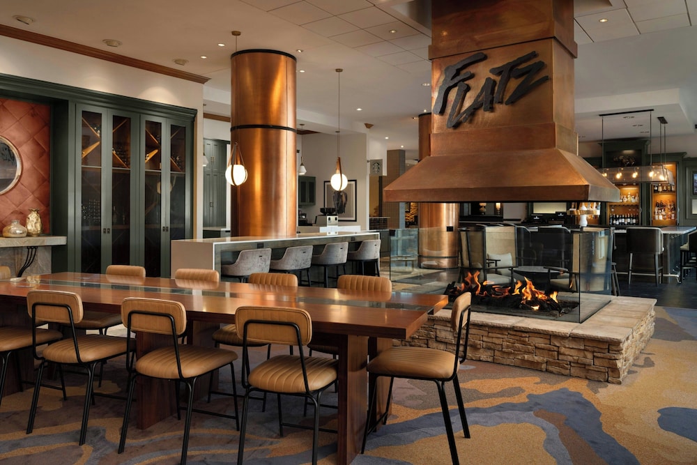Renaissance Boulder FlatIron Hotel — hotel in Broomfield