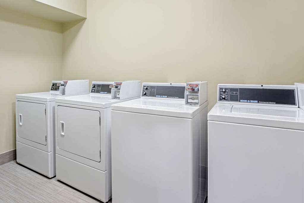 La Quinta Inn & Suites by Wyndham Paducah - photo 44