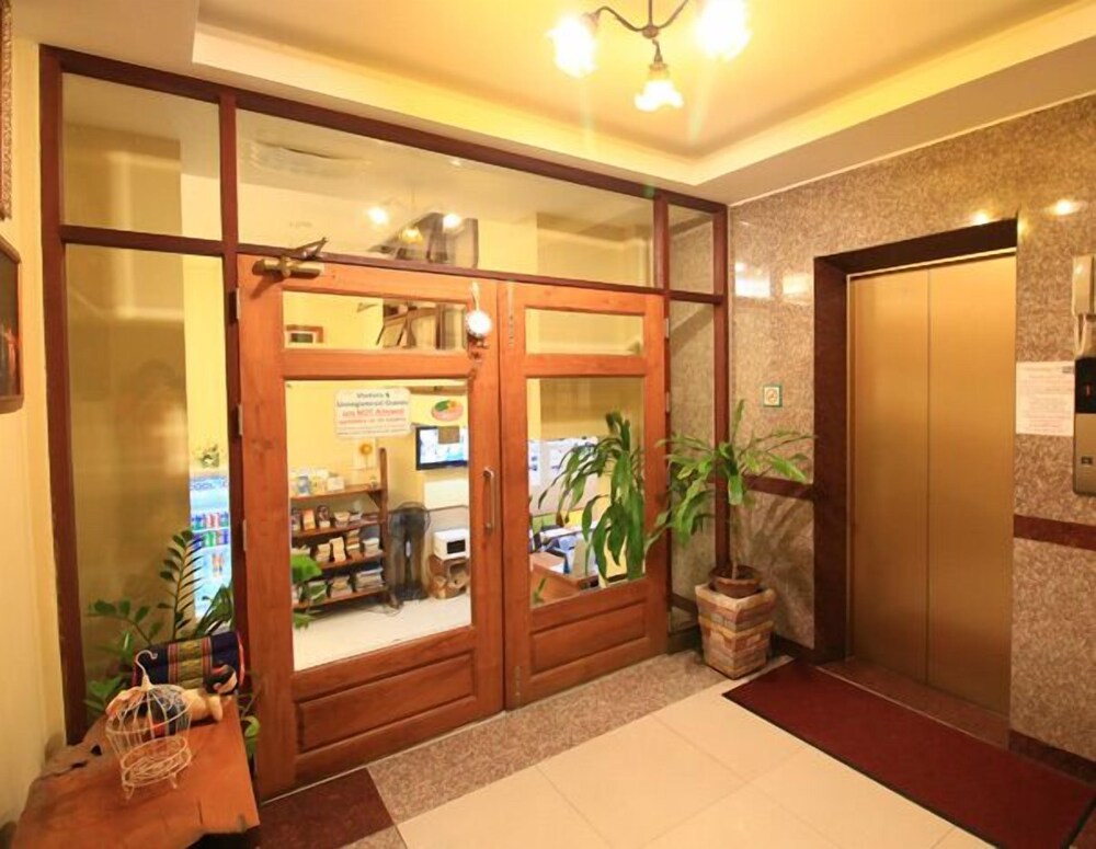 Sunflower Place - last minute hotel in Bangkok