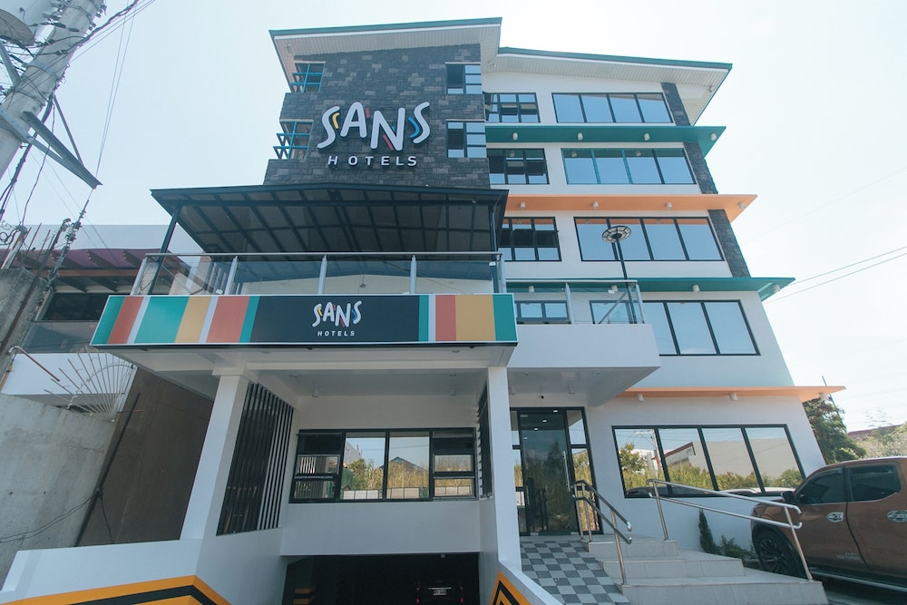 Sans Hotel near Enchanted Kingdom in Santa Rosa, Philippines