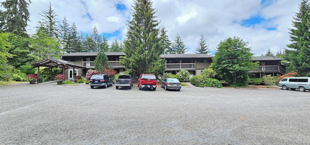 Olympic Suites Inn - photo 32