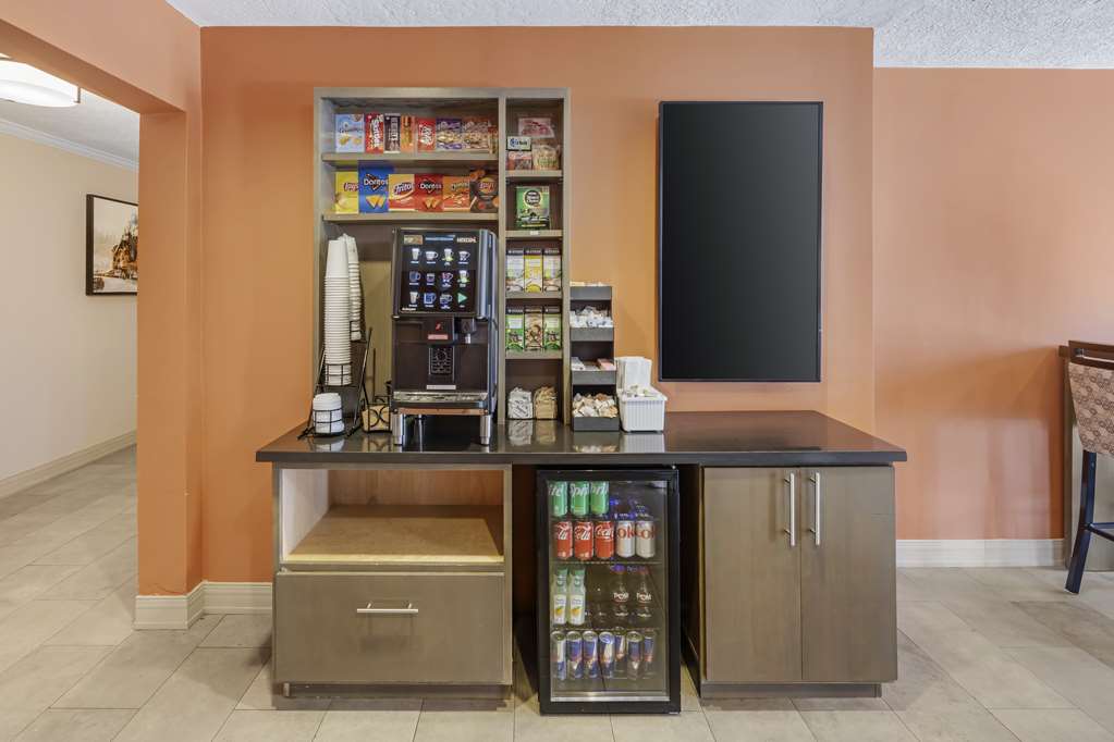 Best Western Plus Grand Manor Inn - photo 9