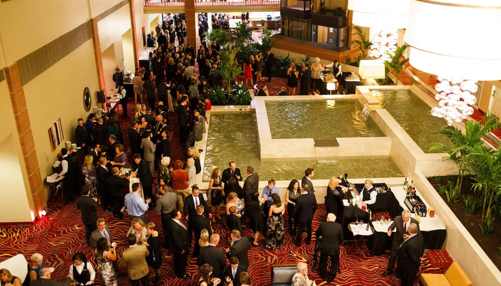 Embassy Suites by Hilton Cleveland Beachwood - photo 3