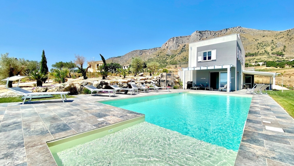 Dama dei Venti 6 2 — 4-Star Luxury Hotel in Castellammare Del Golfo, Italy