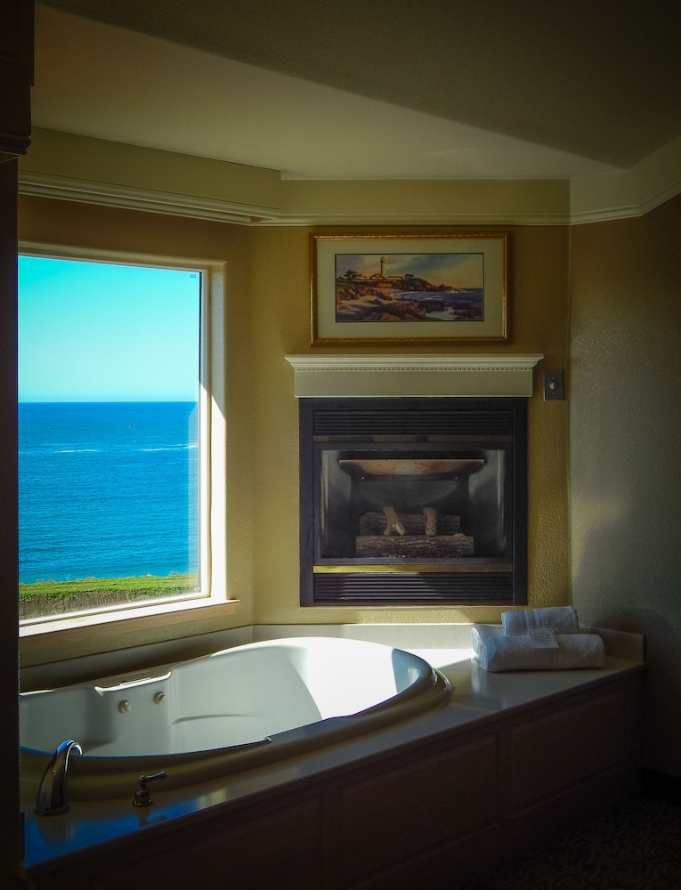 North Cliff Hotel - photo 10