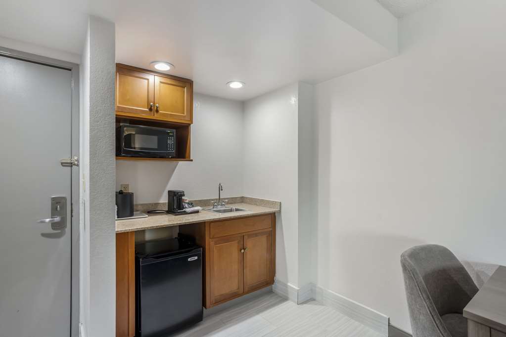 Comfort Inn & Suites Voorhees Mt. Laurel - photo 22