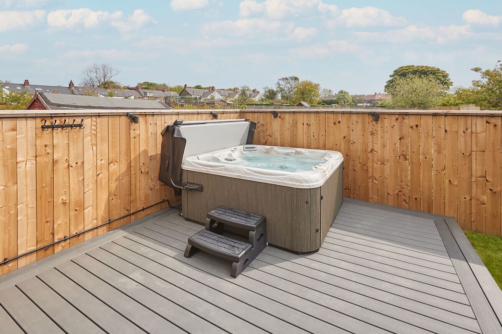Host & Stay Badgers Cottage — 4-Star Luxury Hotel in Brotton, United Kingdom