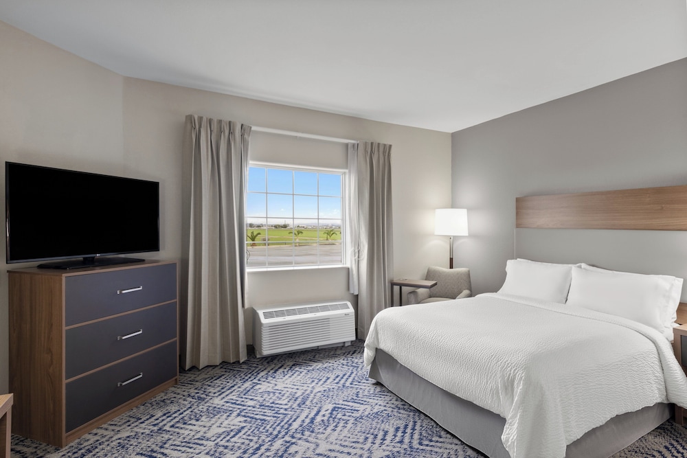 Candlewood Suites Yuma by IHG - photo 11