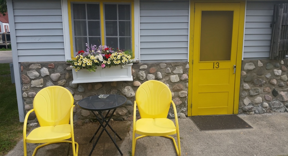 Bay Port Lodging - photo 20
