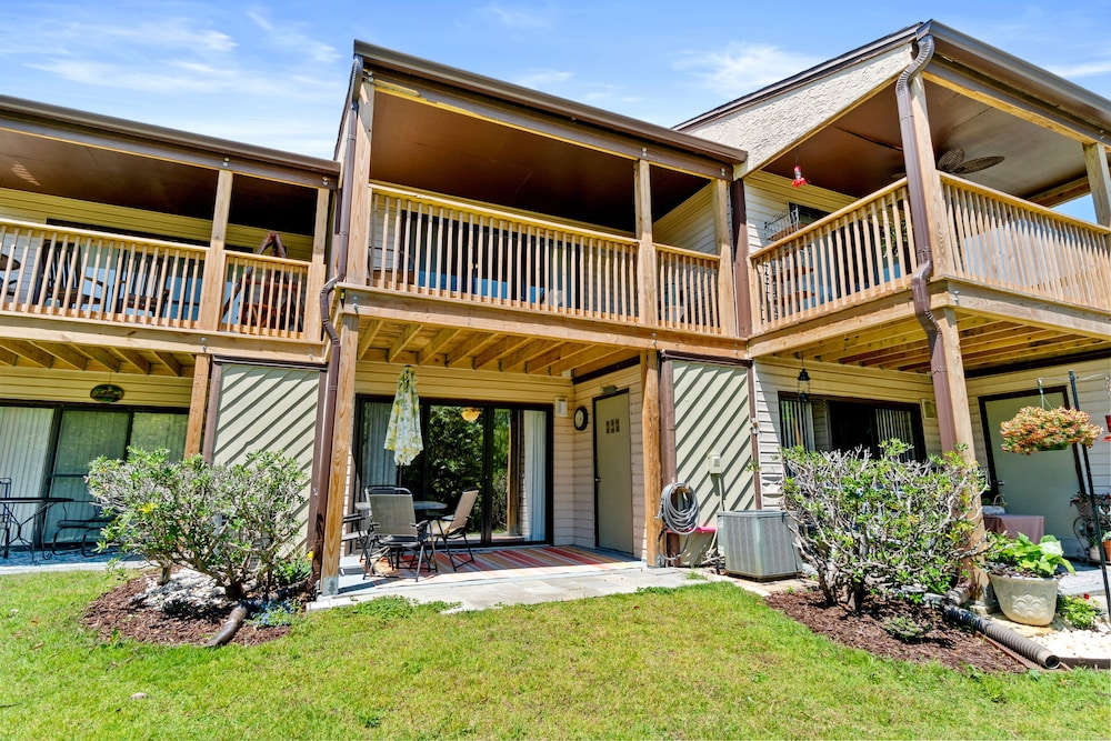 Portside Resort Pet Friendly Rentals by Panhandle Getaways - photo 51