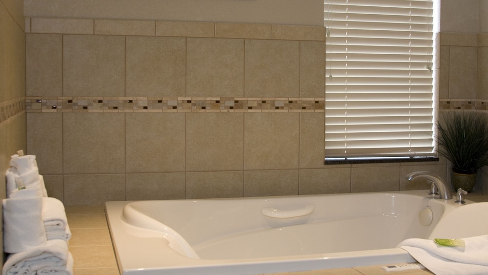 Holiday Inn Express Hotel & Suites Pittsburg by IHG - photo 6