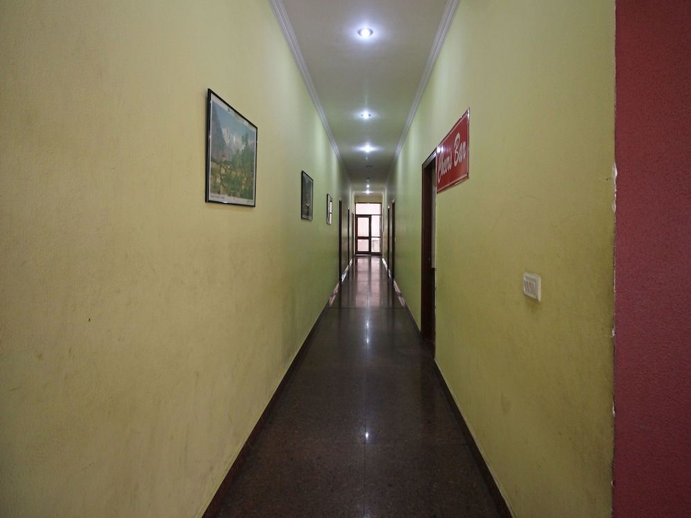 OYO 6977 Hotel Clarks — Baddi — photo 5