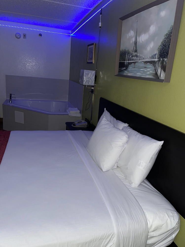 Motel 6 Willoughby OH Cleveland - photo 7