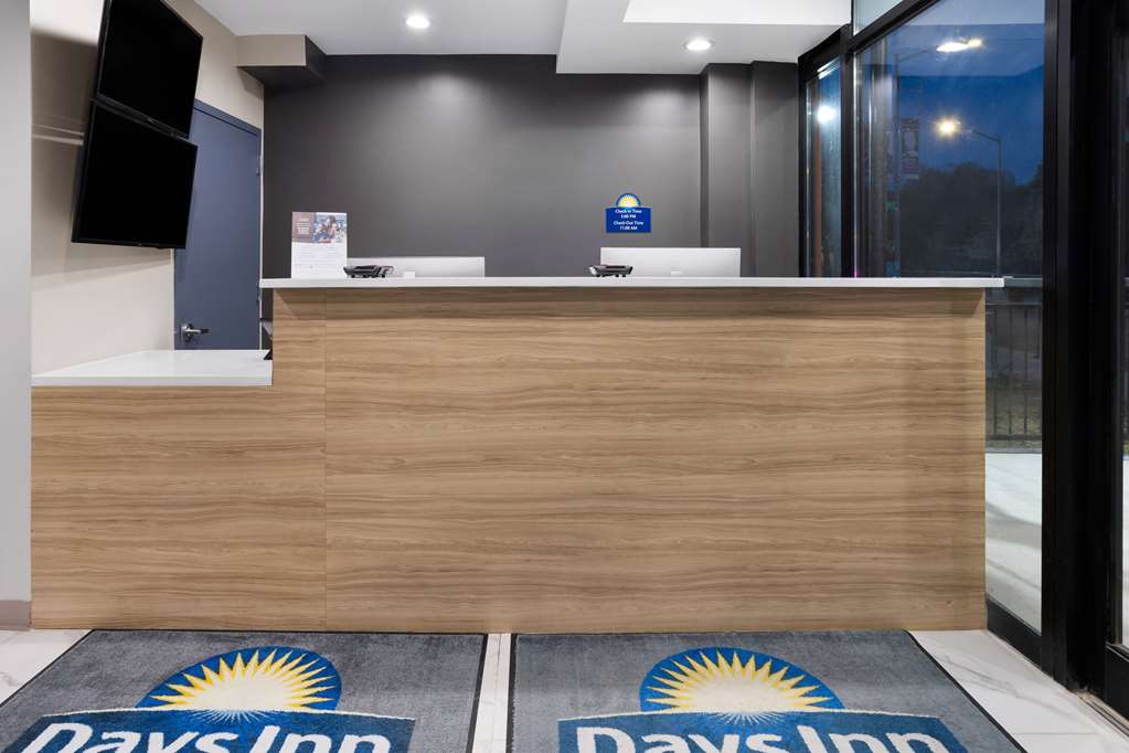 Days Inn by Wyndham Staten Island - photo 8