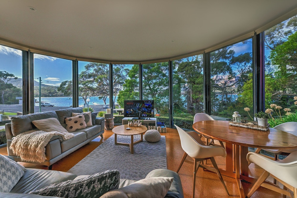 Rest Point in Coles Bay, Australia