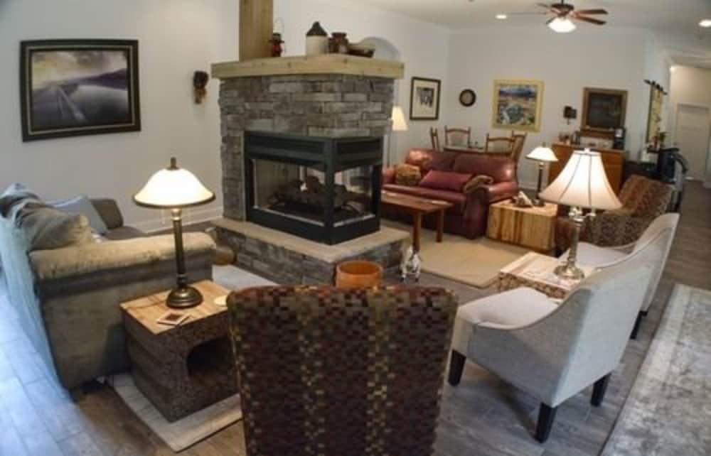 St Francis Cottage - photo 3