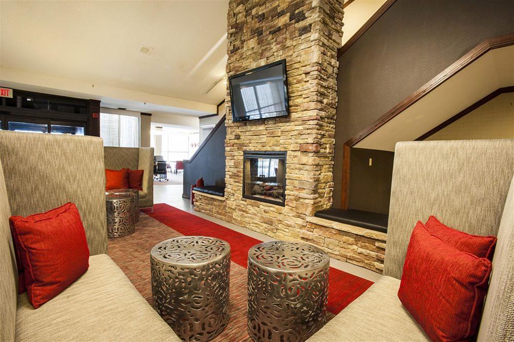 Radisson Hotel Madison - photo 26