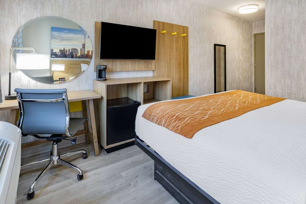 Days Inn by Wyndham Bronx NYC - photo 26