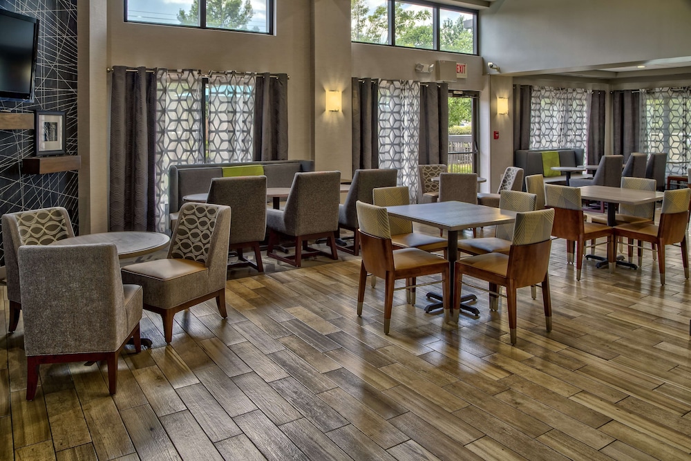 Hampton Inn & Suites Memphis Wolfchase Galleria - photo 4