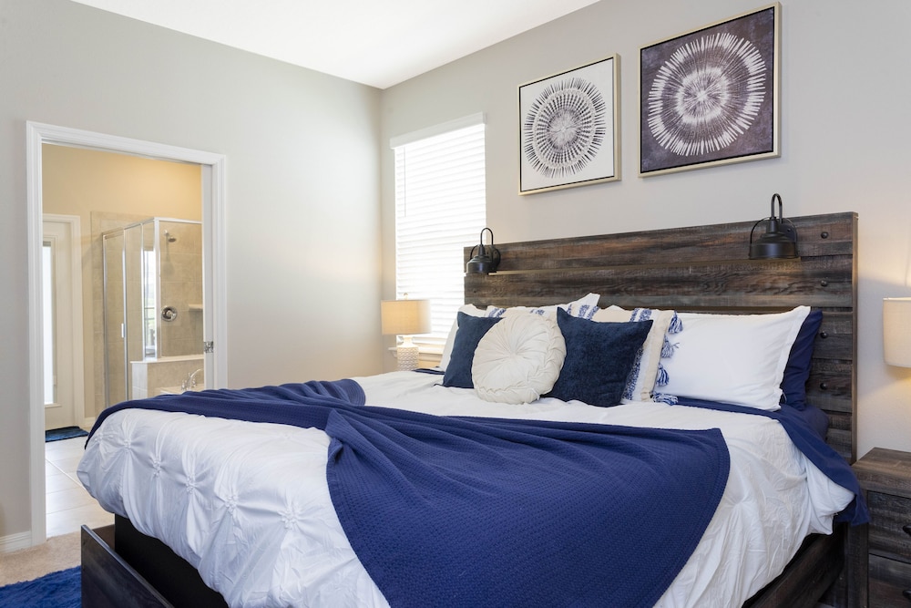 Stunning 6 Bd w Pool Close to Disney @ Solterra Resort 7211 - photo 12