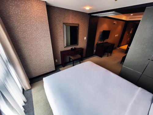 W Residence Hotel Centum City — 4-Star Luxury Hotel in Busan, South Korea
