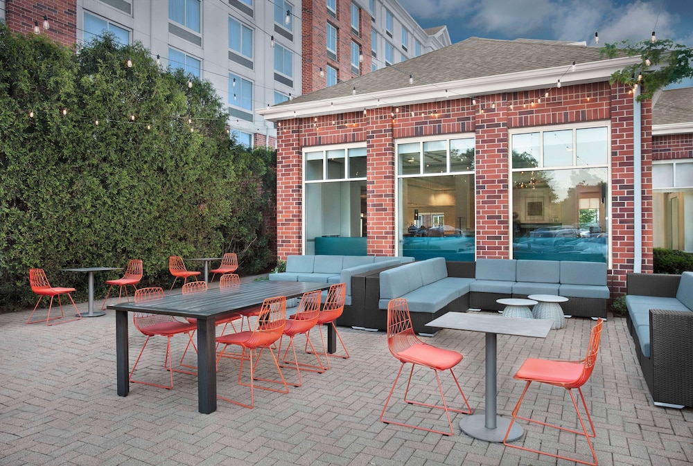Hilton Garden Inn Hoffman Estates - photo 32