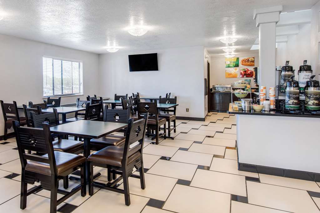 Quality Inn & Suites Albuquerque North near Balloon Fiesta Park - photo 30