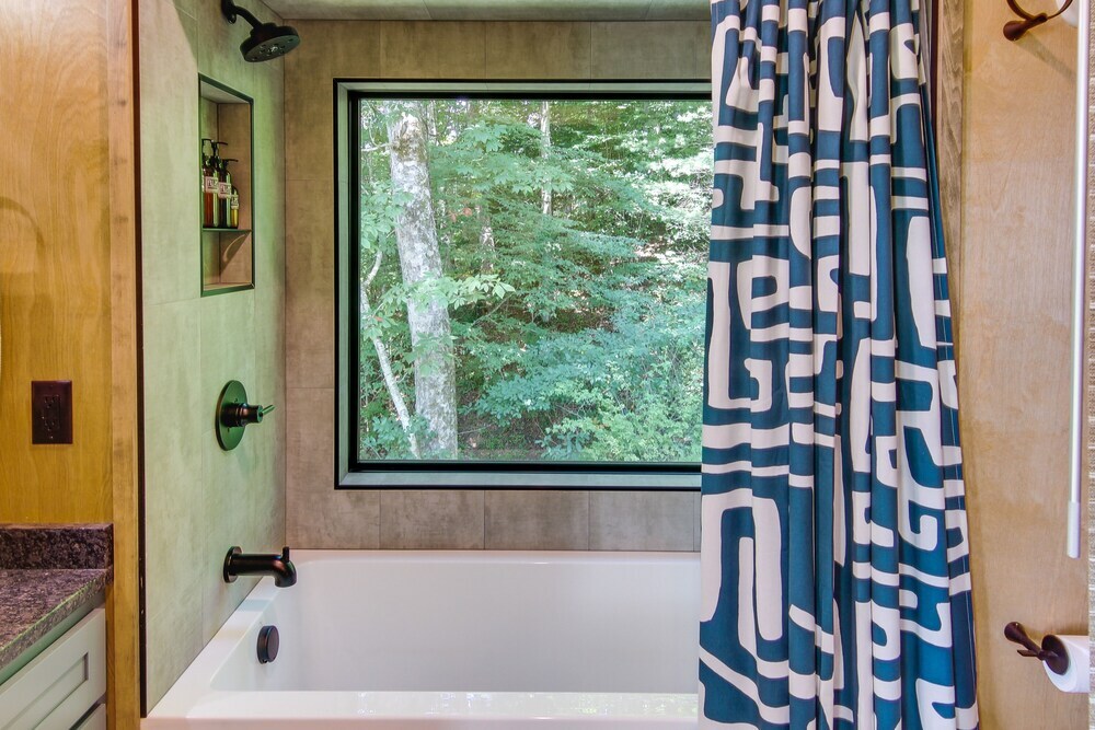 Upscale Modern Tiny Cabin on Cane River - photo 7