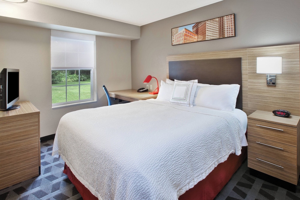Towneplace Suites By Marriott Brookfield - photo 7