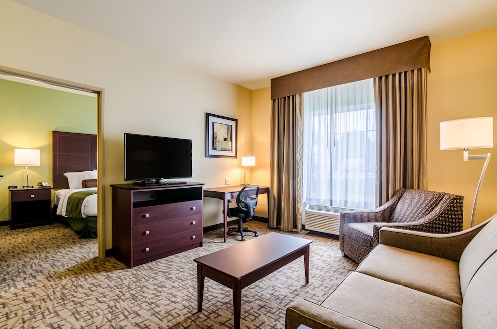 Cobblestone Inn & Suites Carrington - photo 11