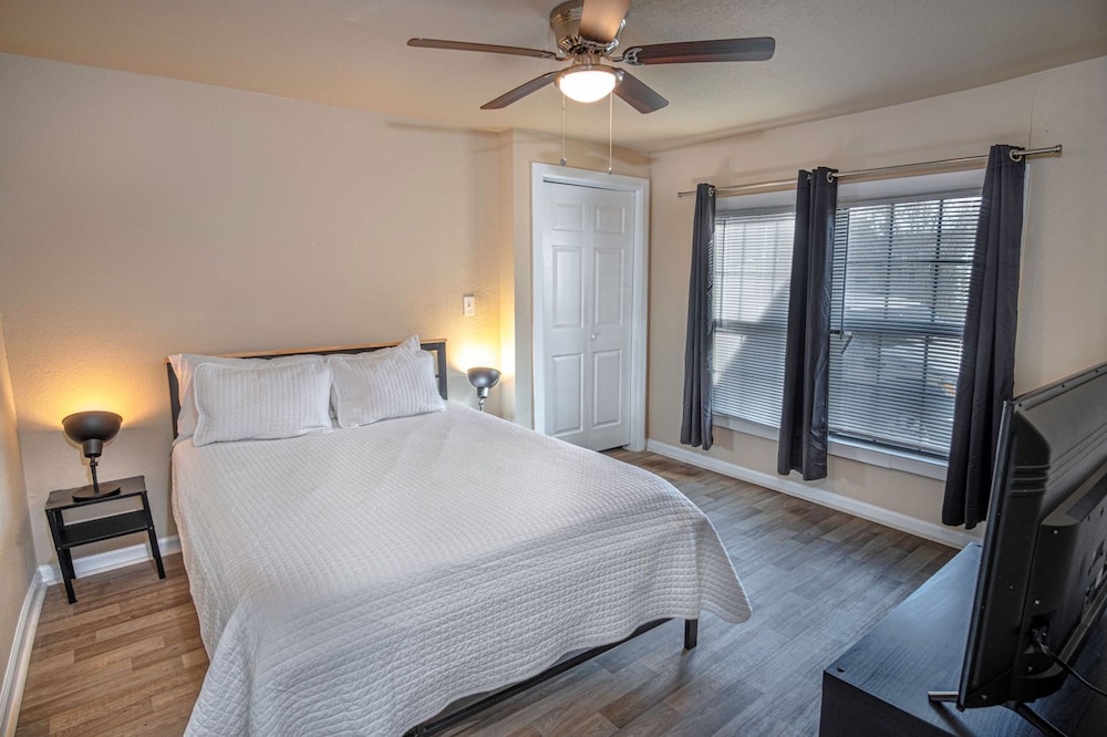 Nice 3br 2ba Near Downtown 2 min At&t Center - photo 9