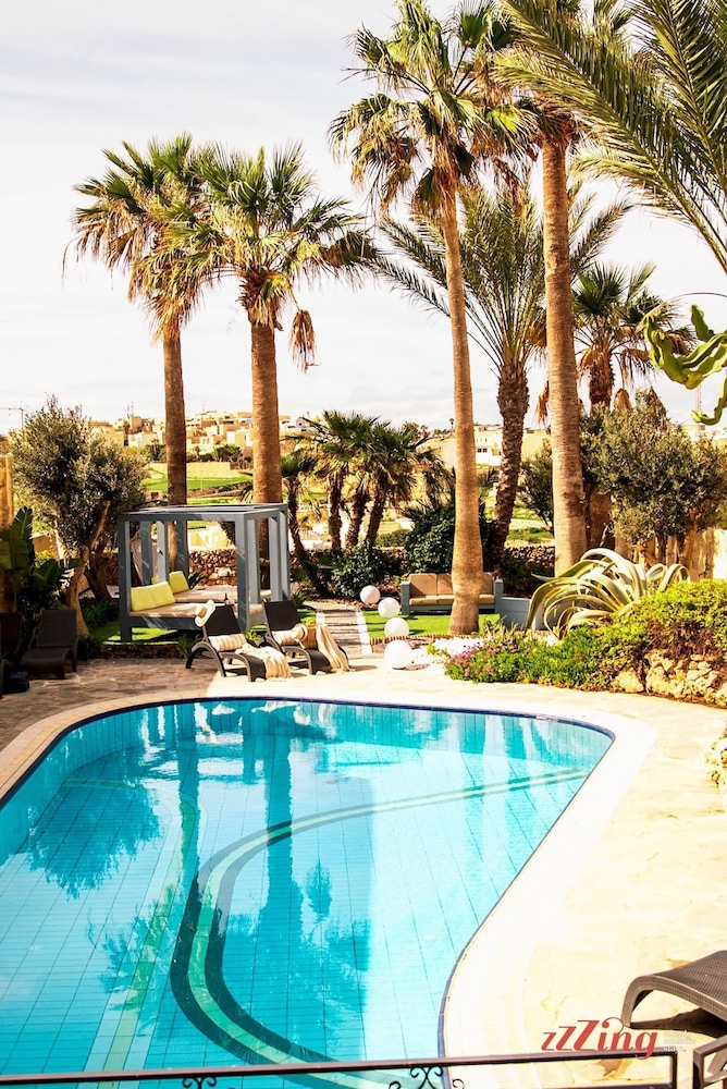 Gozo Dream With Heated Indoor Pool Outdoor Pool in Gharb, Malta