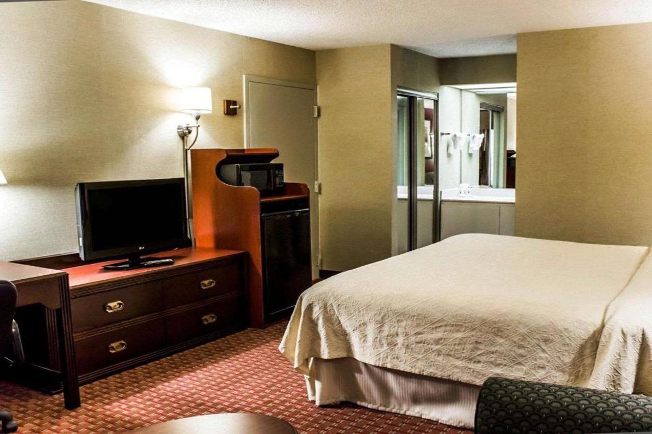 Quality Inn Roanoke Rapids