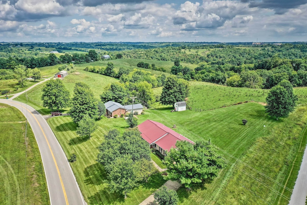 Charming Williamstown Retreat W Private Yard — Williamstown