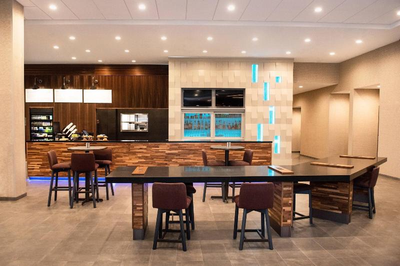 Courtyard by Marriott Mesa At Wrigleyville West - photo 2