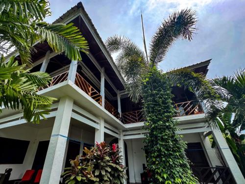 Rock Pool Homestay — Dompu — photo 5