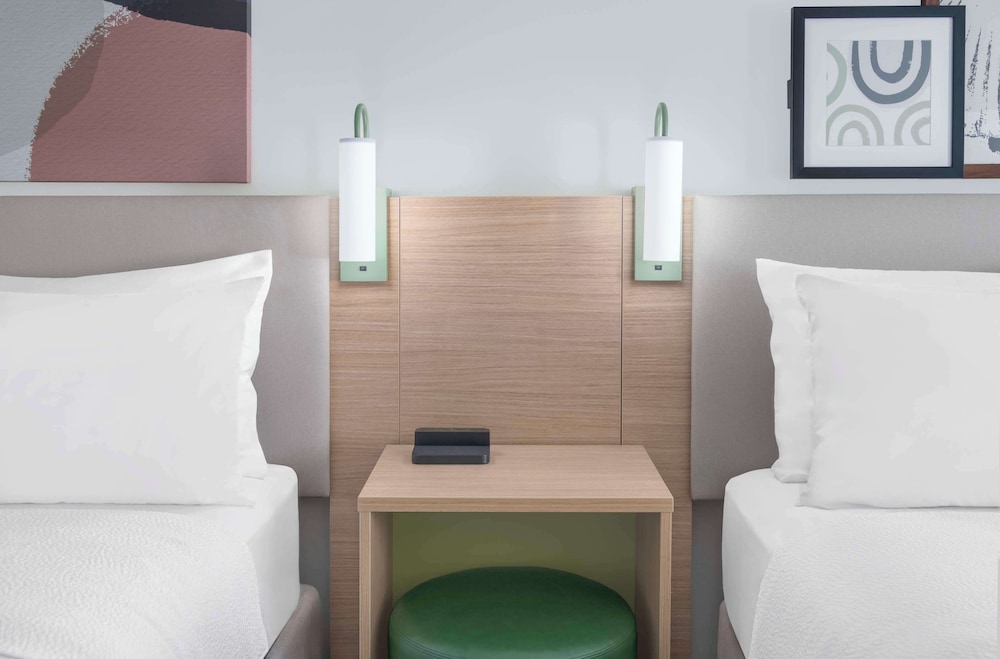 Spark by Hilton Lansing - photo 13