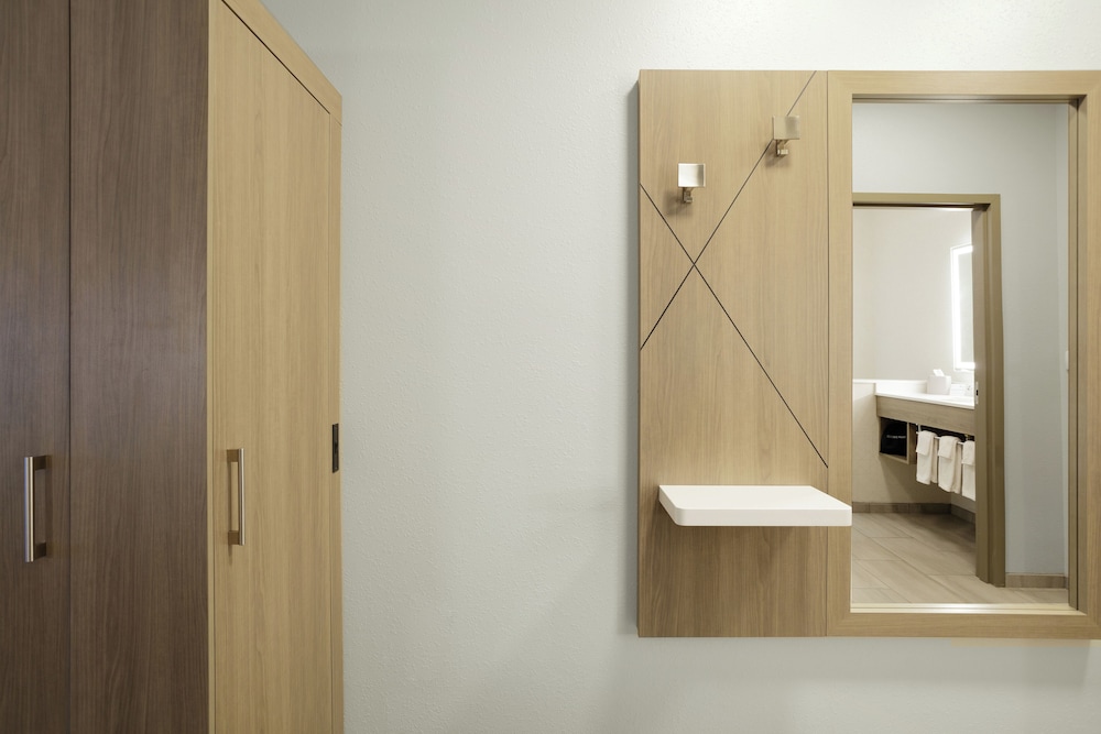 Holiday Inn Express Hotel & Suites RIPLEY by IHG - photo 20
