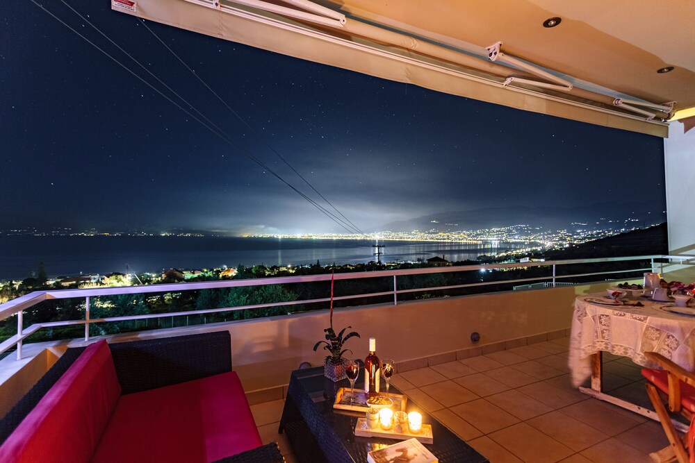 Verga Sunset Villa Ilia Seascape Private Retreat — 4-Star Luxury Hotel in Kalamata, Greece