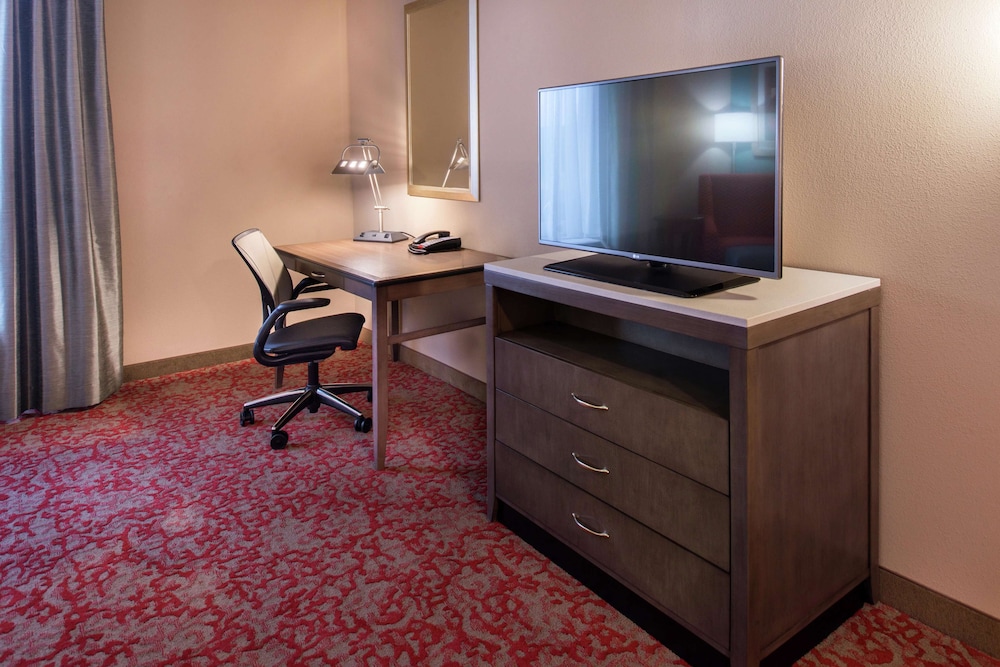 Hilton Garden Inn Bristol - photo 20