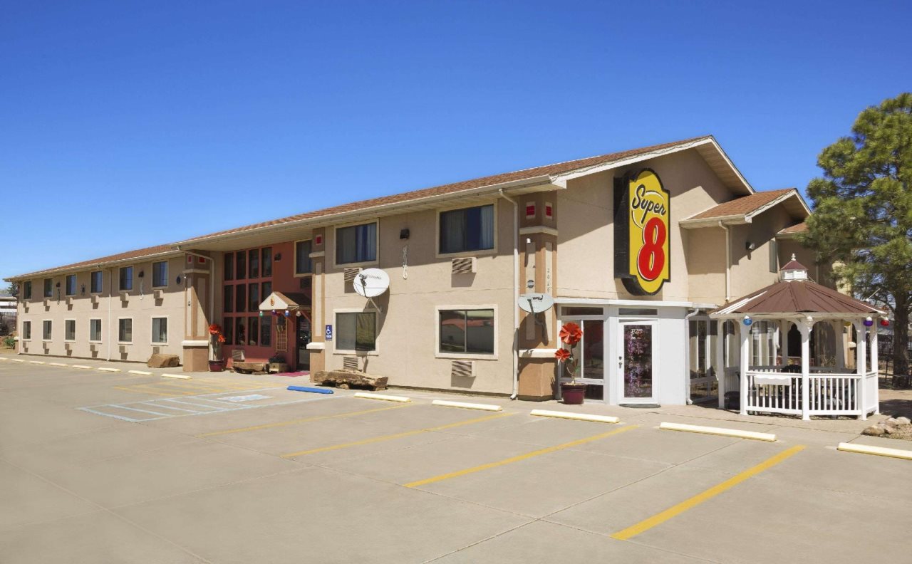 Super 8 By Wyndham Las Vegas — Las Vegas