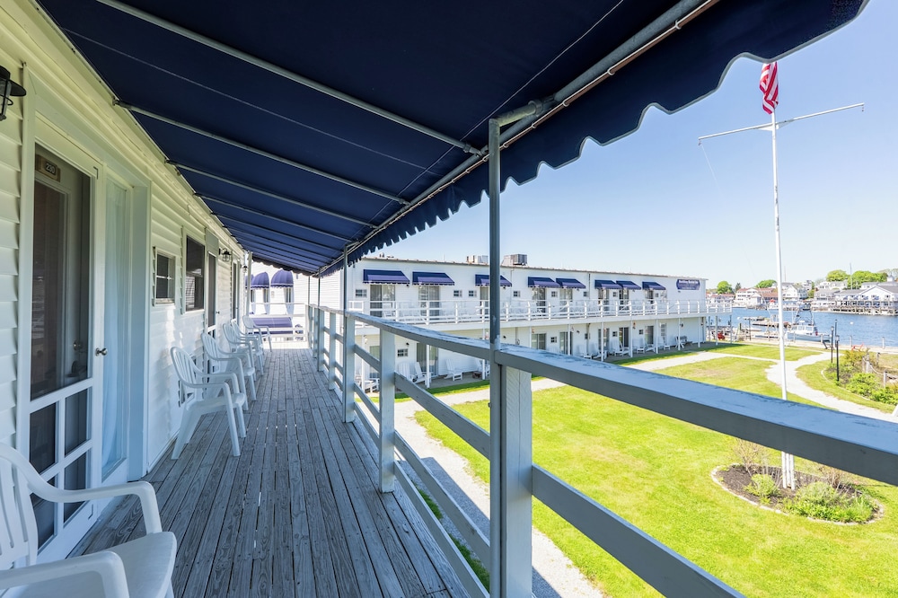 Boothbay Harbor Inn - photo 46