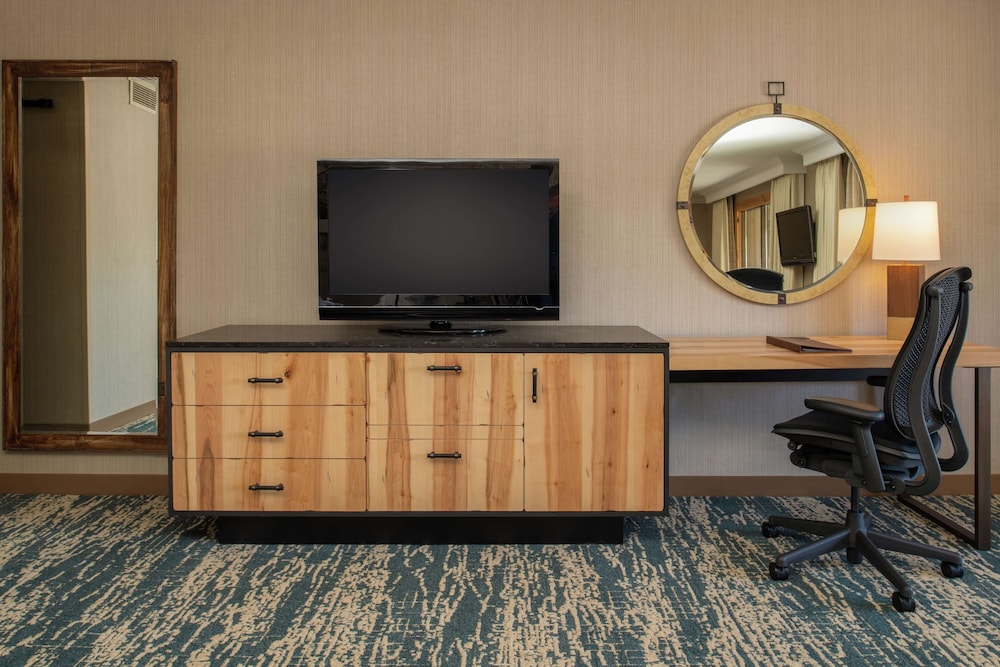 Edgewater Missoula Tapestry Collection by Hilton - photo 15