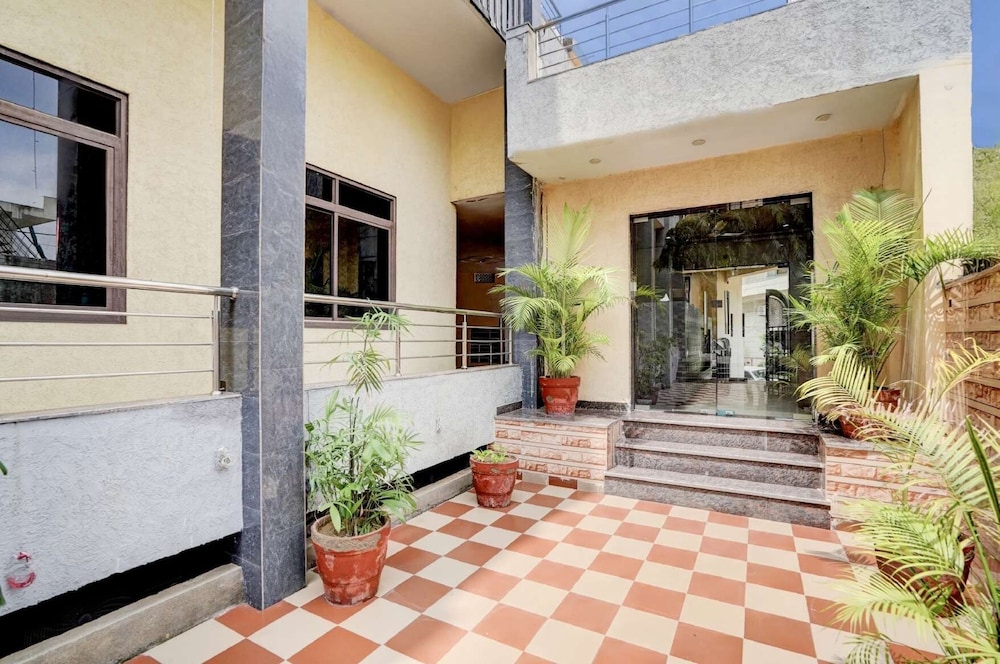 Hotel Tanwar - carbon neutral hotel in Jaipur
