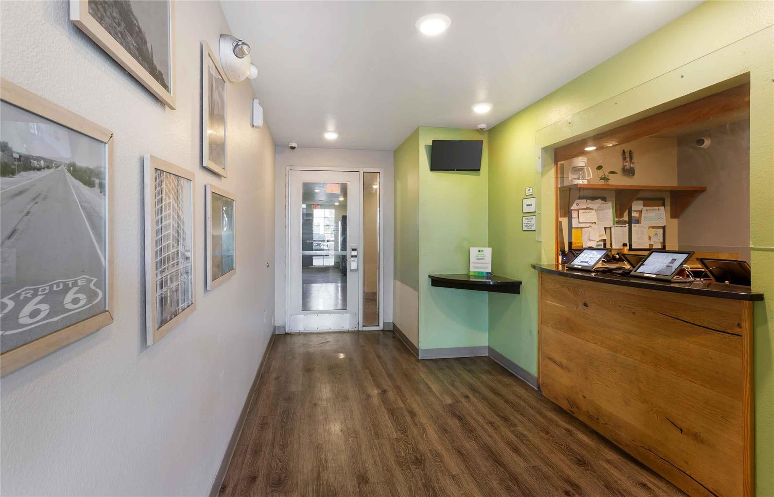 Extended Stay America Select Suites Phoenix West - photo 5
