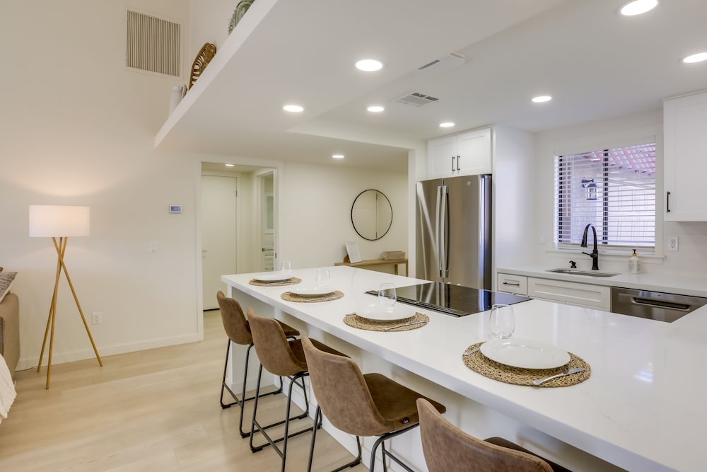 Resort style Palm Desert Rental: Pickleball Courts - photo 8