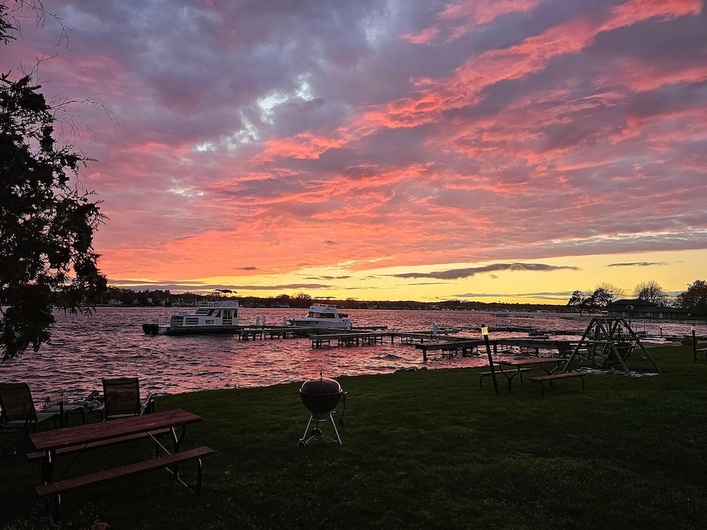 Snug Harbor Inn - photo 94