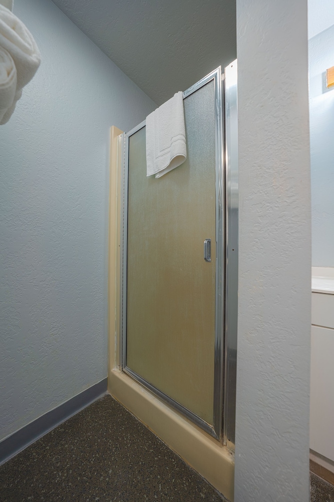 Oyo Hotel Portland Or Near Airport - photo 78
