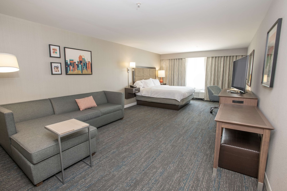 Hampton Inn & Suites Cincinnati Kenwood - photo 17